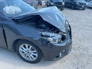 2015 Mazda Mazda3 Hatchback i Grand Touring - Primary Damage Left Image